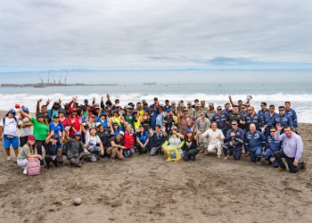 ZOFRI S.A. lideró nueva jornada de limpieza en playa El Colorado