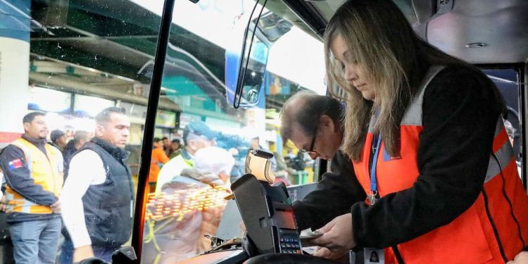 Dirección del Trabajo aplicó 88 multas en fiscalización de buses interurbanos durante feriado de Semana Santa