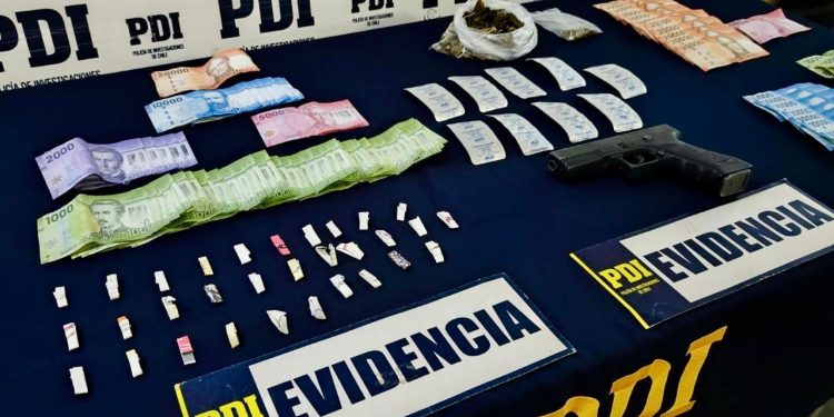 MT0 de PDI desarticuló tres puntos de venta de droga en Población San José