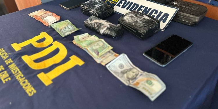 PDI detuvo imputada por tráfico de drogas en Complejo Fronterizo Chacalluta