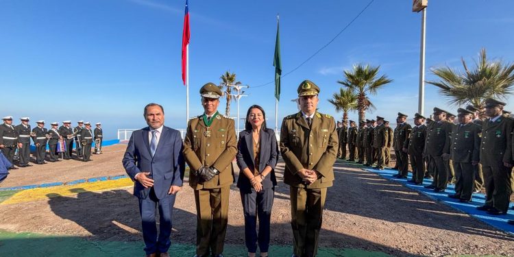 Alto Hospicio rinde emotivo homenaje a Carabineros en su día institucional
