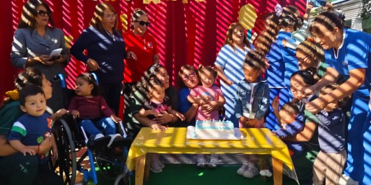 Jardines Dragoncito y Brumita  fueron destacados en aniversario de JUNJI Tarapacá