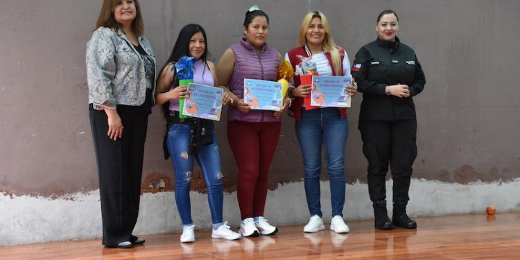 Con obras de teatro, narrativas y poemas Escuela del CCP celebró el Día del Libro