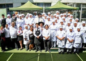 Día de la Cocina Chilena: Estudiantes de gastronomía deslumbraron con preparaciones en Tarapacá