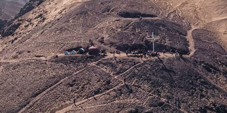 Cerro Santo, por Sonia Pereira Torrico