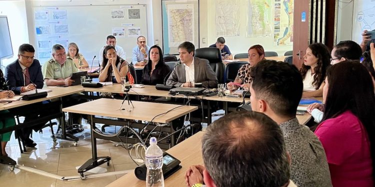 Subsecretario de Energía visita Tarapacá para abordar el robo de cables y avanzar en generación distribuida