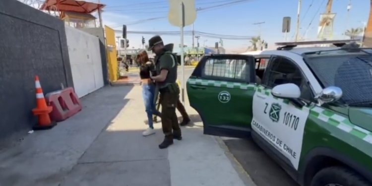 Carabineros detuvo a mujer que estuvo 372 días prófuga de la justicia