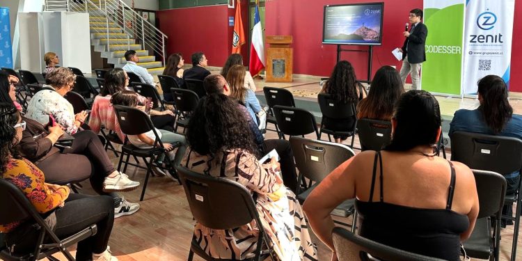 Certifican a 35 emprendedores en programa Tarapacá Verde