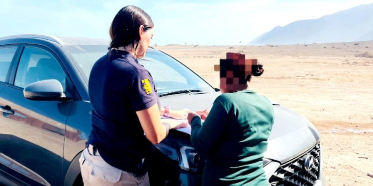 PDI fiscaliza a extranjeros en Tocopilla: Nueve denunciados