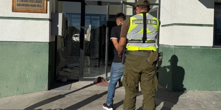 Huara: Pasajero llevaba toallas en su equipaje impregnadas con ketamina / También decomisaron cocaína