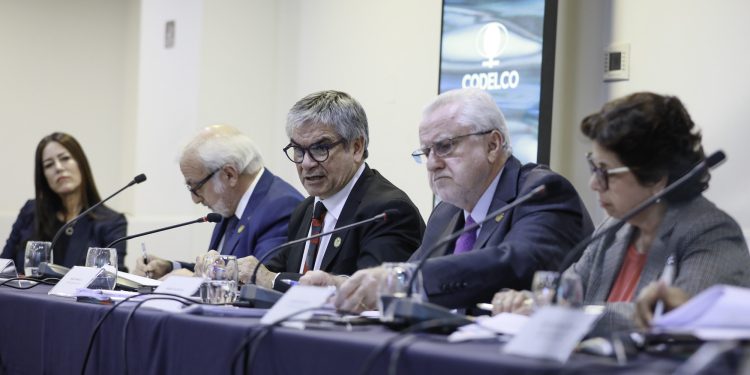 Ministro Marcel en Junta de Accionistas 2025 de Codelco: «Se va a capitalizar en US$72 millones para este año»
