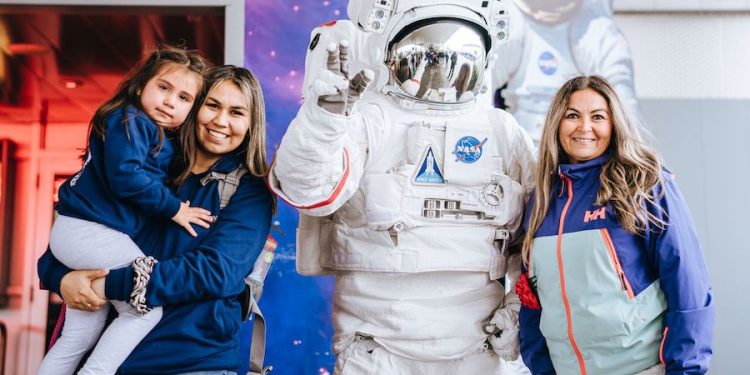 Chile cambia la hora: por qué se originó esta medida y quién fue su autor