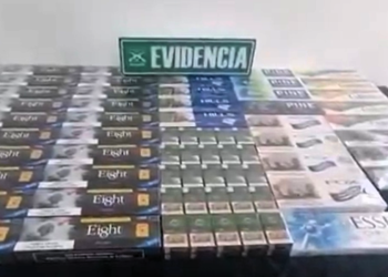 Detienen a pareja que vendía cigarrillos de contrabando en centro de Alto Hospicio