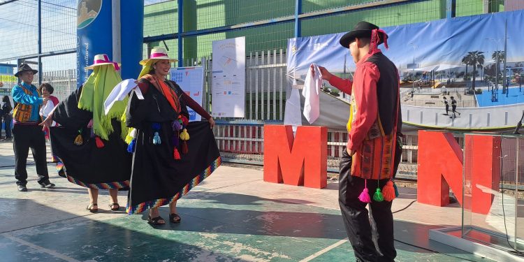 MINVU y Municipalidad de Alto Hospicio firman contrato del Programa Quiero Mi Barrio