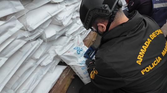 Operativo conjunto de Fiscalía de Arica, Policía Marítima y Aduanas registra cuarta incautación con 108 toneladas de precursores químicos