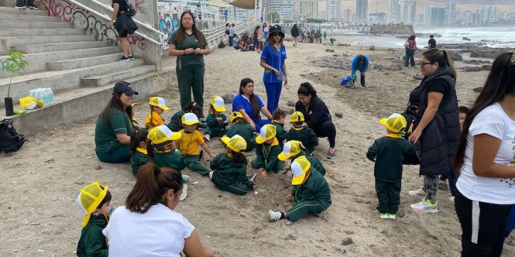 Con limpieza de playa lanzan concurso para forjadores ambientales