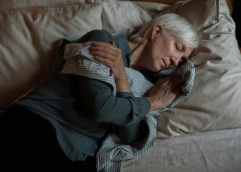 Personas mayores con sueño anormal tienen 10,9 veces más probabilidades de tener depresión