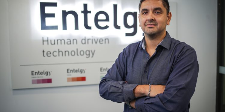 Llega a Chile webserie que enseña a trabajadores sobre ciberseguridad