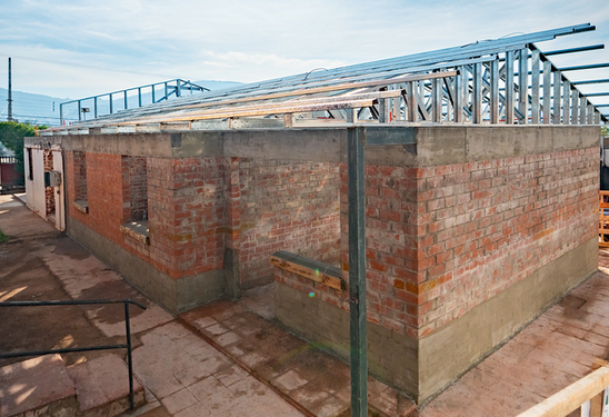 Tras el megaincendio: Desafío Levantemos Chile inicia reconstrucción de 50 viviendas en Quilpué gracias a donación de Leonardo Farkas