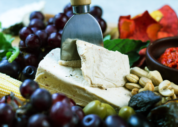 ¿Amante del queso? Las opciones a base de plantas innovan en sabores y texturas 
