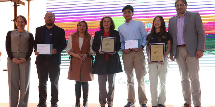 Iniciativa de Teck, Fundación Chile y la Alianza CCM-Eleva: Especialidades de liceos Técnico-Profesionales de la región reciben Sello de Calidad con altos estándares para la minería