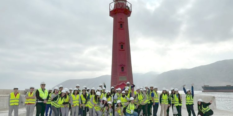 EPI y Explora Tarapacá ponen en valor la actividad portuaria