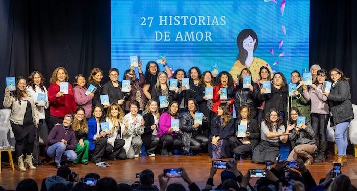 “27 Historias de Amor”: mamás de Teletón Iquique son parte de libro de cartas que visibiliza el rol de las personas cuidadoras
