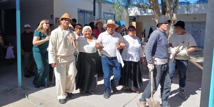 Conmemoran Día de los Patrimonios en Huara y Chusmiza