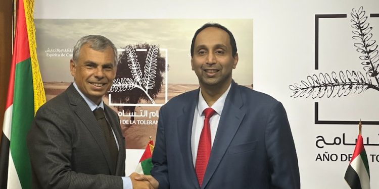 Alcalde Mauricio Soria sostiene encuentro con embajador de Emiratos Árabes Unidos