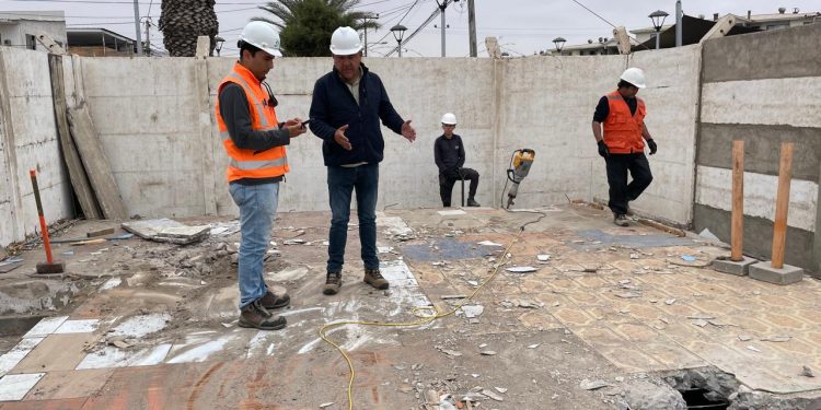 Aguas del Altiplano inició demolición de antigua instalación en sector Poconchile Urbano
