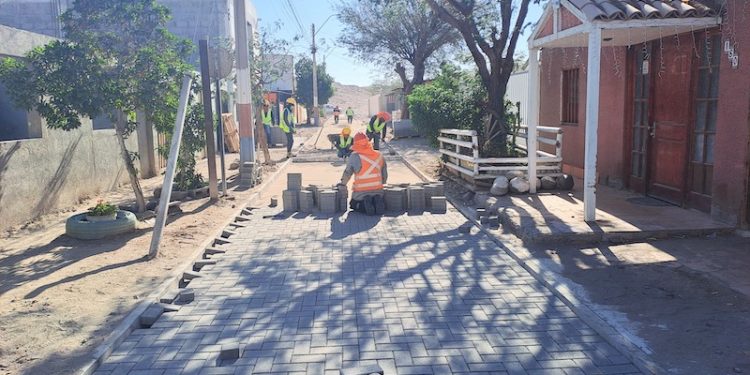 MINVU invierte más de $5.500 millones en Programa de Pavimentación Participativa para Tarapacá