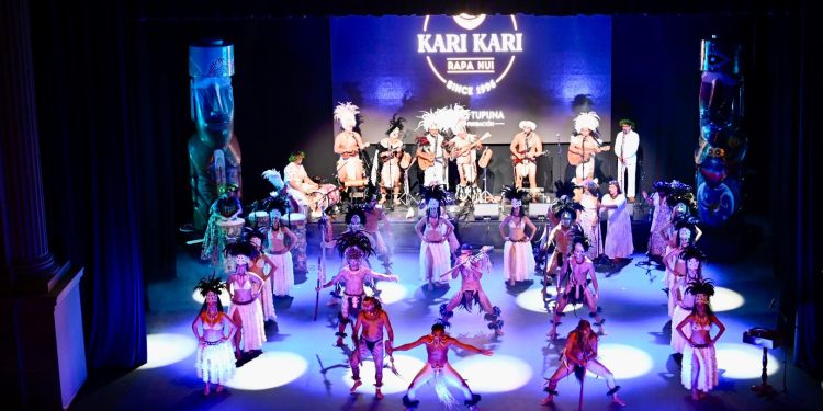 La Armada y el país celebran su vínculo con el océano en el inicio del Mes del Mar 2025