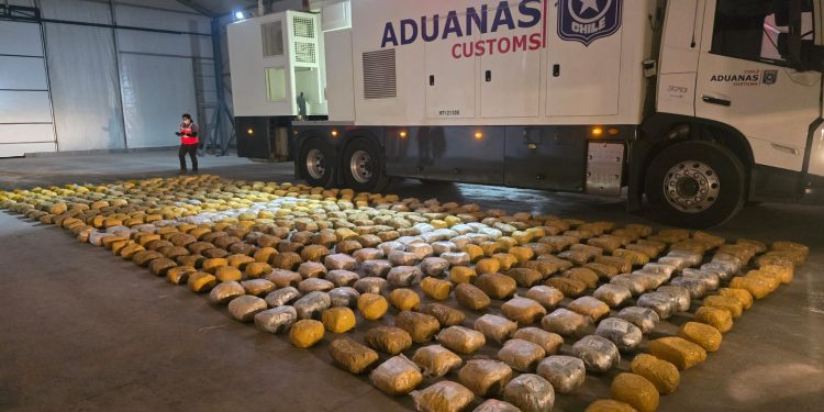 Aduanas de Iquique incautó 525 kilos de droga en Colchane