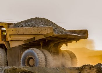 Programa de Operación de Camión de Alto Tonelaje de CEIM incorpora sello internacional bajo estándar australiano