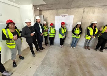 Familias de Alto Hospicio visitan su futuro hogar en megaproyecto Wila Masi