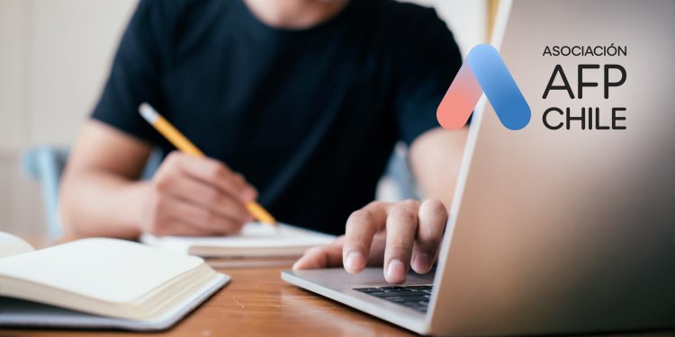 Estudio AAFP revela que en Los Ríos, Aysén y Araucanía la mitad de los trabajadores no cotizan para su pensión