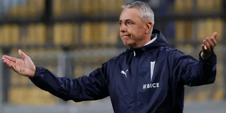 Tiago Nunes no dirige más a Universidad Católica tras derrota con La Serena