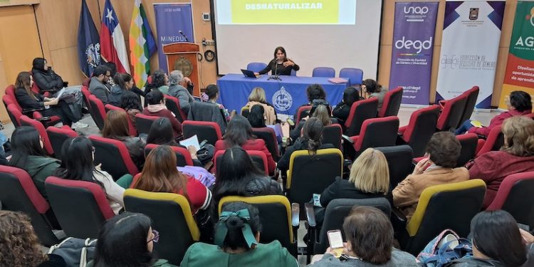 Autoridades, académicos, estudiantes y docentes de Tarapacá abordan la importancia de la Educación No Sexista