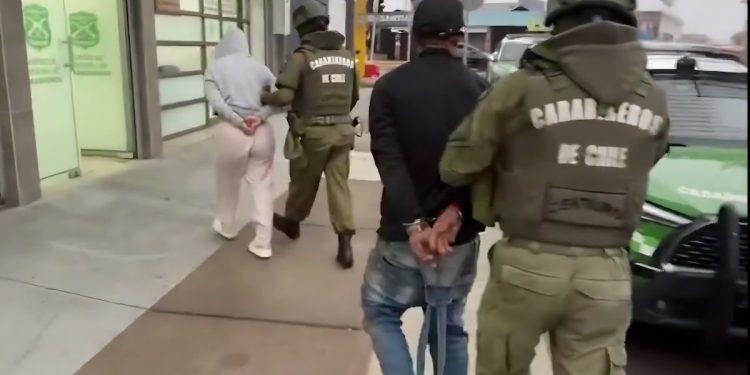 Carabineros detuvo a individuos que comercializaban drogas en Alto Hospicio