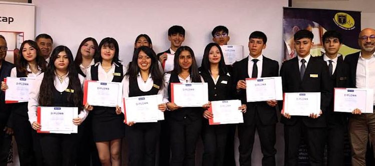 Banco de Chile y Fundación Chile en Compromiso TP apoyan a Liceo Comercial de Arica