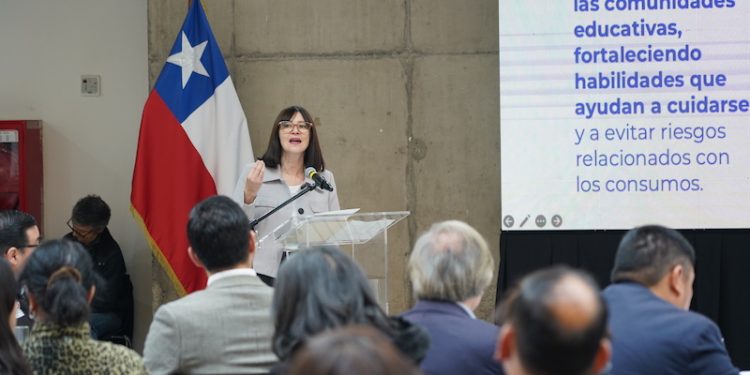 SENDA brindó tratamiento a 26 mil personas y formó a 2.000 líderes barriales en prevención