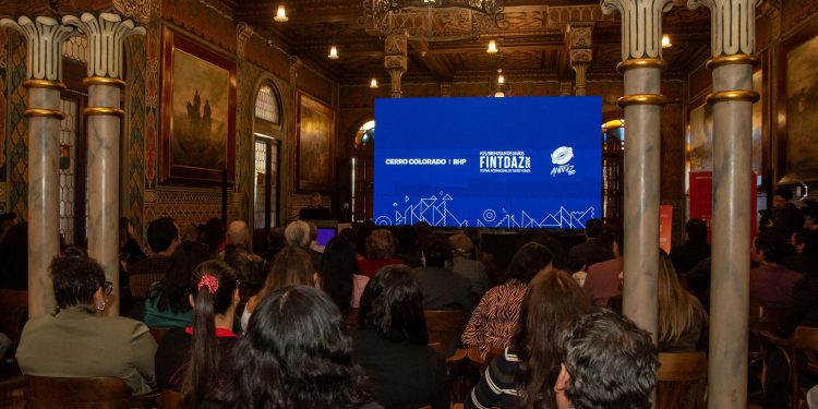 Compañía Antifaz y Cerro Colorado | BHP celebraron alianza para la continuidad del Festival FINTDAZ