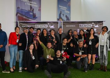 Compañía de Teatro Antifaz y Cerro Colorado | BHP celebran alianza para avanzar hacia nuevos desafíos en torno al Festival FINTDAZ