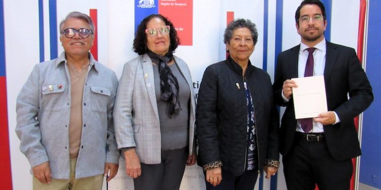 Gobierno realiza entrega de carpetas de calificación a familiares de víctimas de desaparición forzada y ejecución política