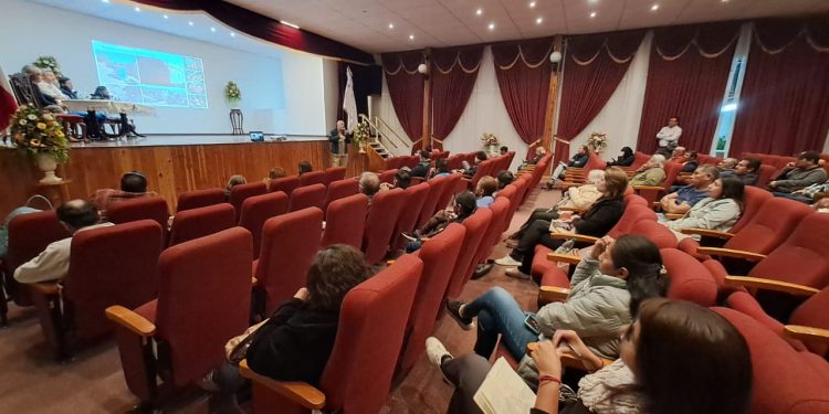 SAG y Municipalidad refuerza trabajo preventivo para proteger la sanidad frutícola del oasis de Pica