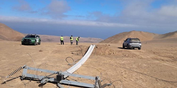Nuevo ataque a infraestructura eléctrica en Pisagua: derribaron 11 postes y roban 3 mil 800 metros de cable de cobre