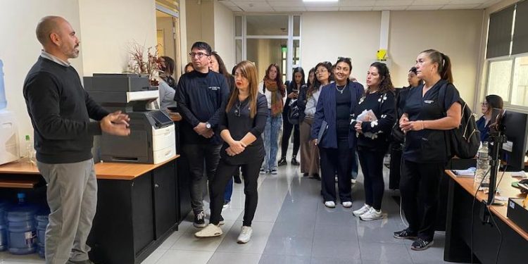 Juzgado de Familia de Iquique realiza visita guiada a duplas psicosociales