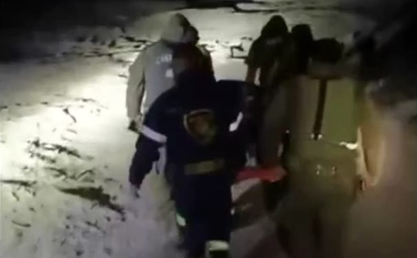 Mujer que cayó a pozo de tres metros fue rescatada por Carabineros