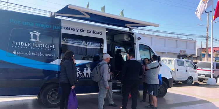 Bus de la Justicia atenderá consultas en Iquique y Alto Hospicio