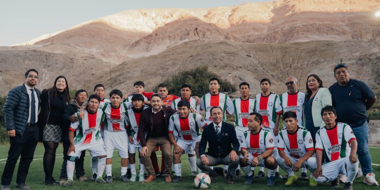 Inauguran las obras de mejoramiento de la cancha de fútbol de Camiña